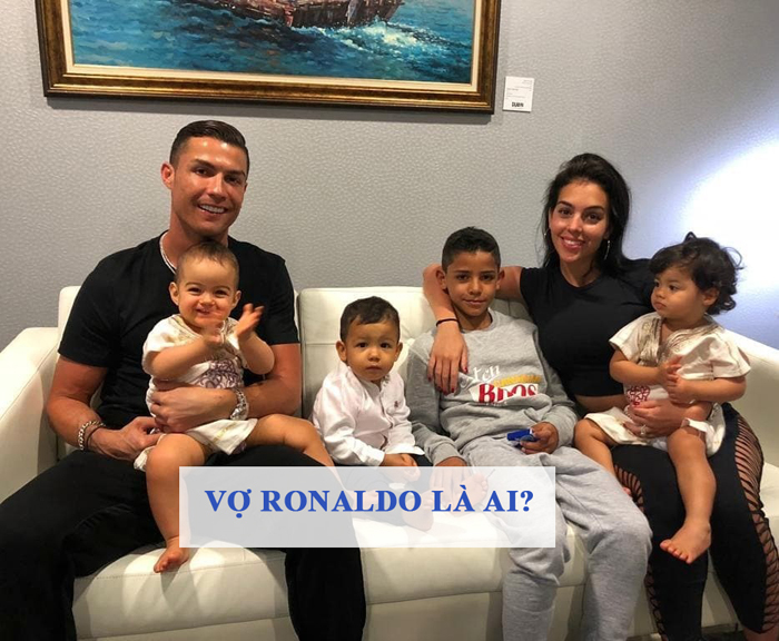 Vợ Ronaldo là ai?